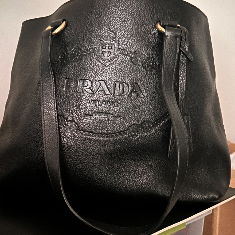 Sale! Authentic Prada Logo Embossed, Vitello Phenix Leather Tote - Picture 2 of 12